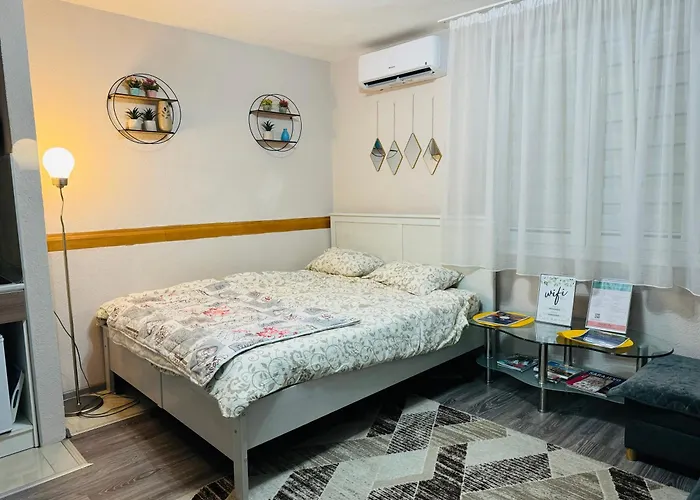 T&N Studio-Center-Free Parking,Ac,Train-Bus Station